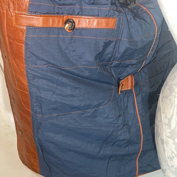 Jacket - Picture 7 of 10